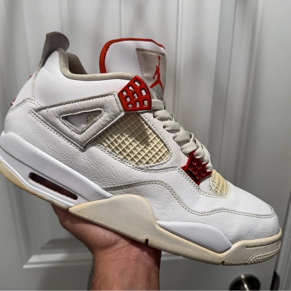 nike jordan 4 metallic orange